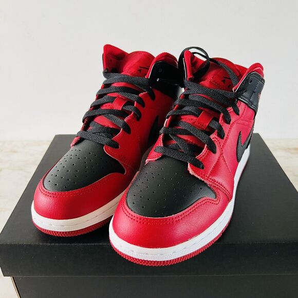 NIKE Air Jordan 1 Mid Gym Red/White/Black - US 7 - Picture 2 of 7
